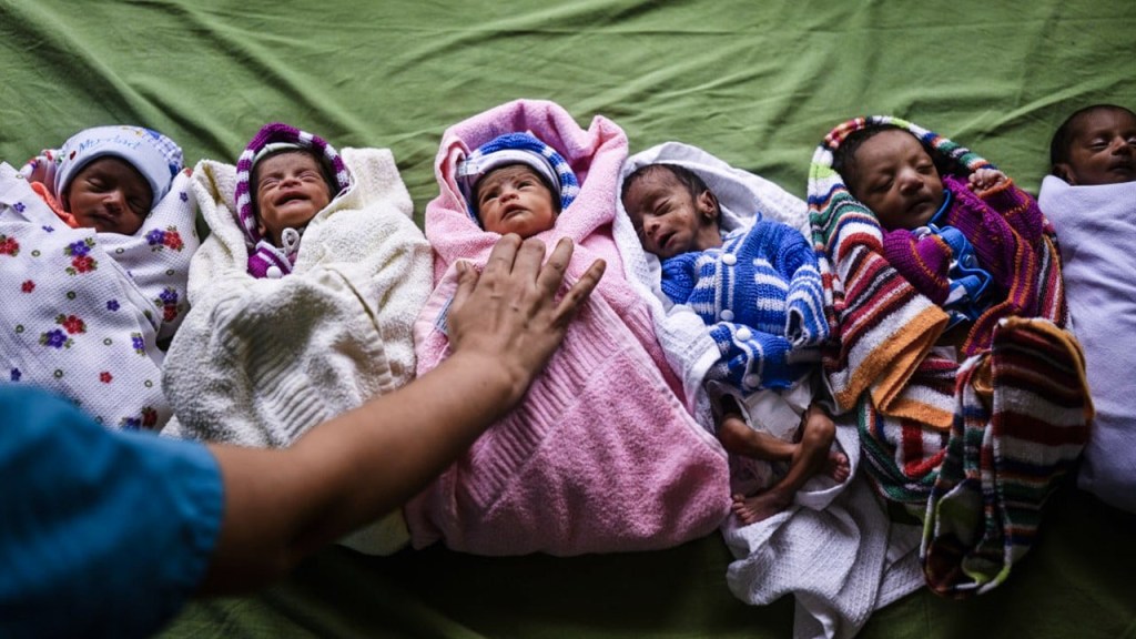 Indian couple sold baby to buy iPhone for&nbsp;Instagram